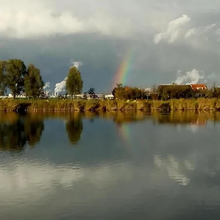 By Water Near Rotterdam 度假居 Simonshaven