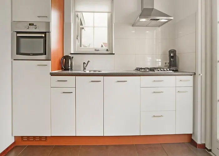 By Water Near Rotterdam Simonshaven