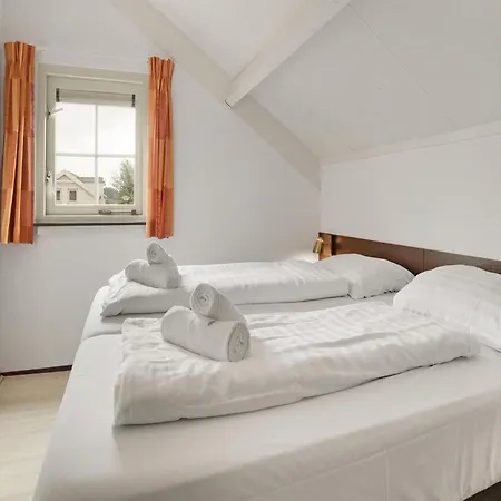 By Water Near Rotterdam * Simonshaven