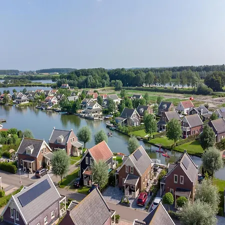 By Water Near Rotterdam Simonshaven