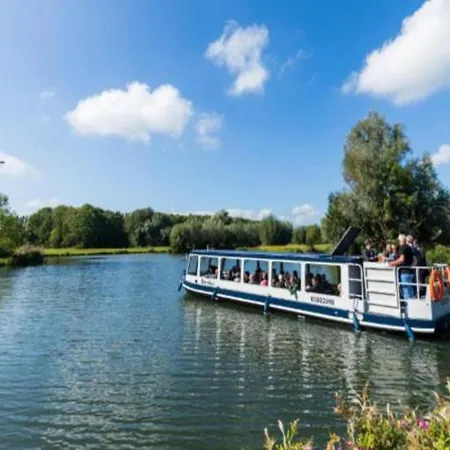By Water Near Rotterdam Simonshaven