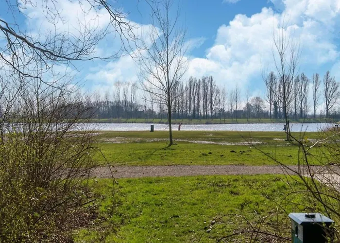 بيت للعطل By Water Near Rotterdam Simonshaven