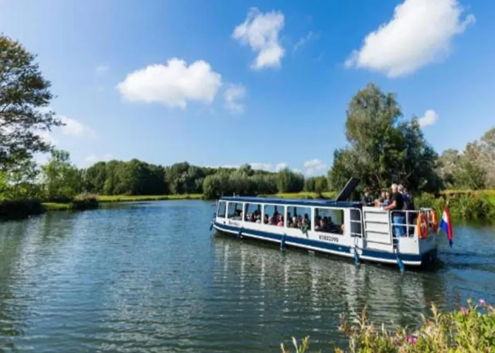 By Water Near Rotterdam Simonshaven